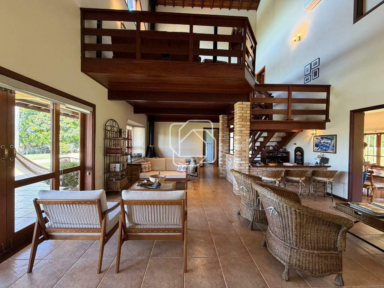 Casa de Condomínio à venda em Indaiatuba - SP - Vale das Laranjeiras: Sala de estar