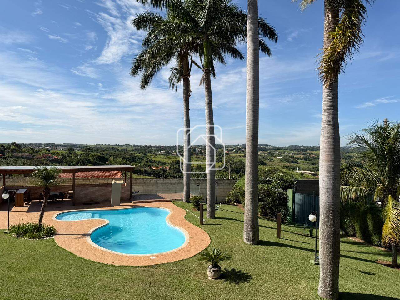 Casa de Condomínio à venda em Indaiatuba - SP - Vale das Laranjeiras: Área externa