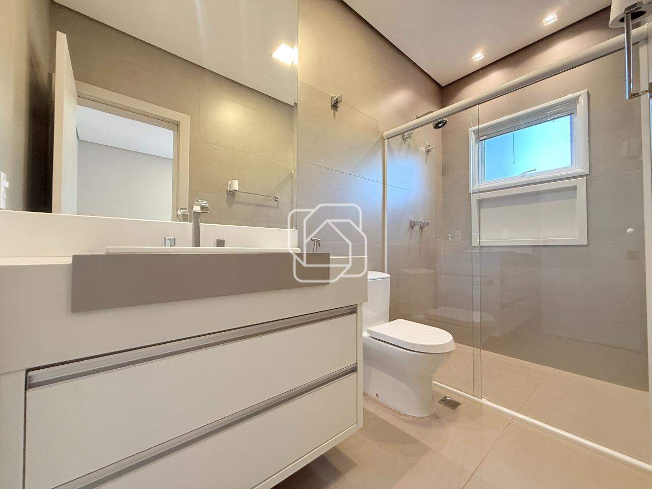 Casa de Condomínio à venda em Indaiatuba - SP - Jardim Residencial Santa Clara: Banheiro
