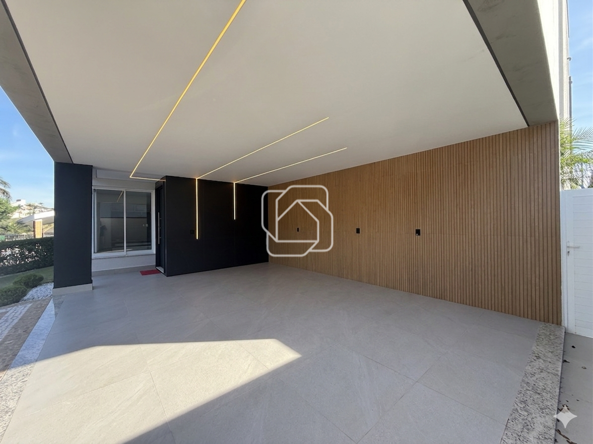 Casa de Condomínio à venda em Indaiatuba - SP - Jardim Residencial Santa Clara: Garagem