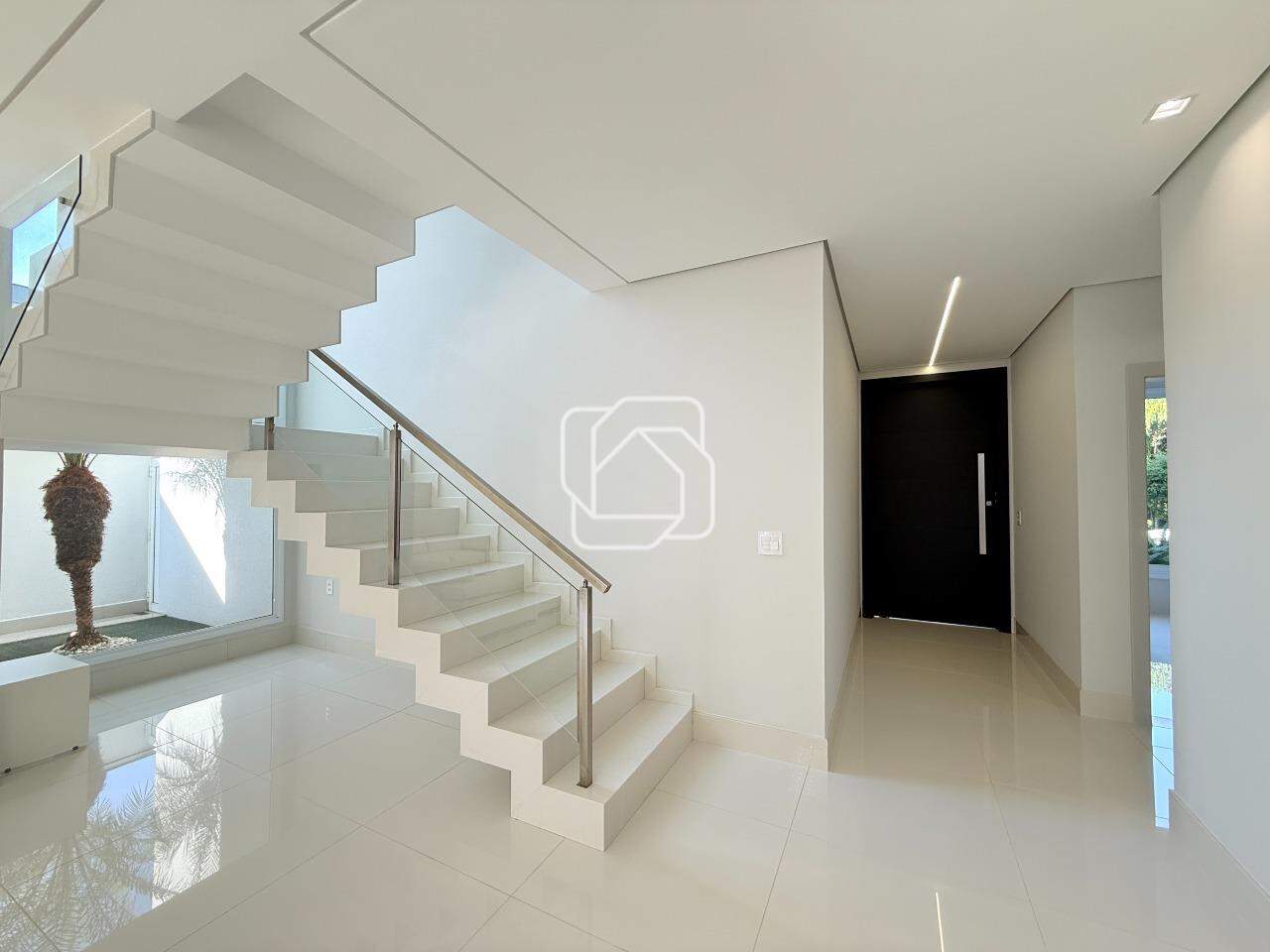 Casa de Condomínio à venda em Indaiatuba - SP - Jardim Residencial Santa Clara: Hall de entrada