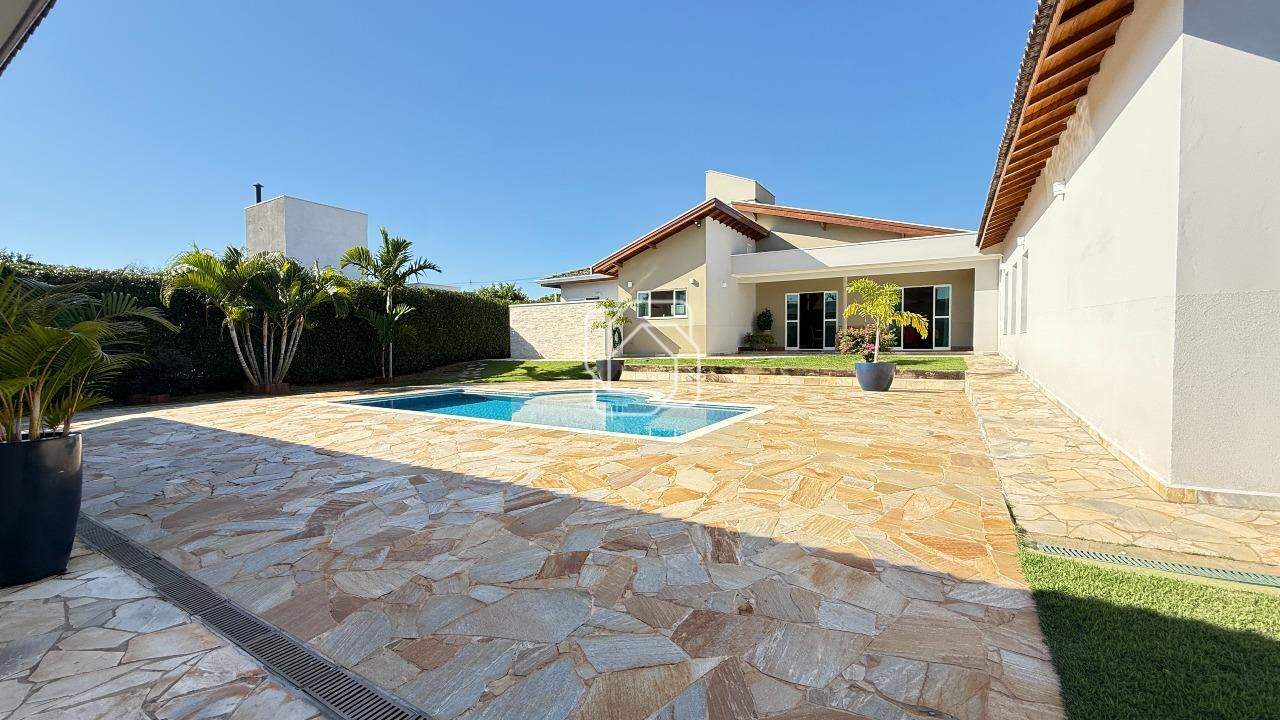 Casa de Condomínio à venda em Salto - SP - Terras de Mont Serrat: Área da Piscina