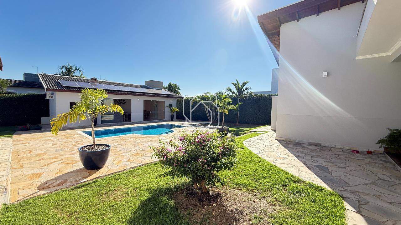 Casa de Condomínio à venda em Salto - SP - Terras de Mont Serrat: Área da Piscina