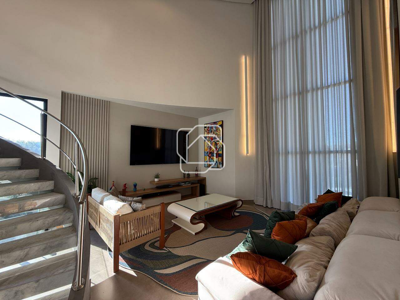 Casa de Condomínio à venda em Indaiatuba - SP - Parque Villa dos Pinheiros: sala