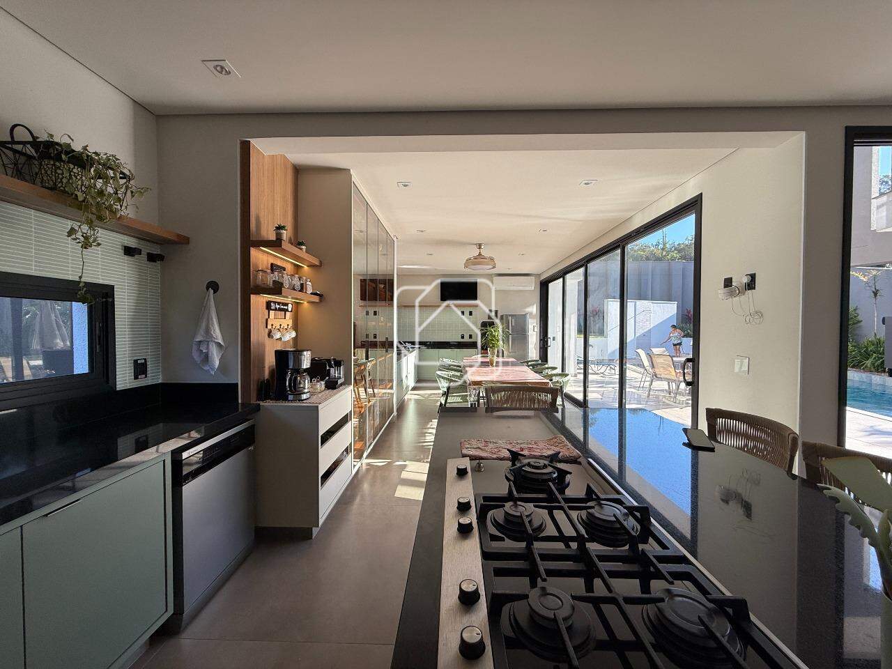 Casa de Condomínio à venda em Indaiatuba - SP - Parque Villa dos Pinheiros: cozinha