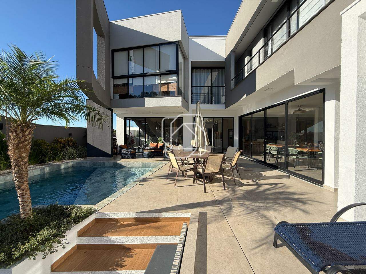 Casa de Condomínio à venda em Indaiatuba - SP - Parque Villa dos Pinheiros: piscina