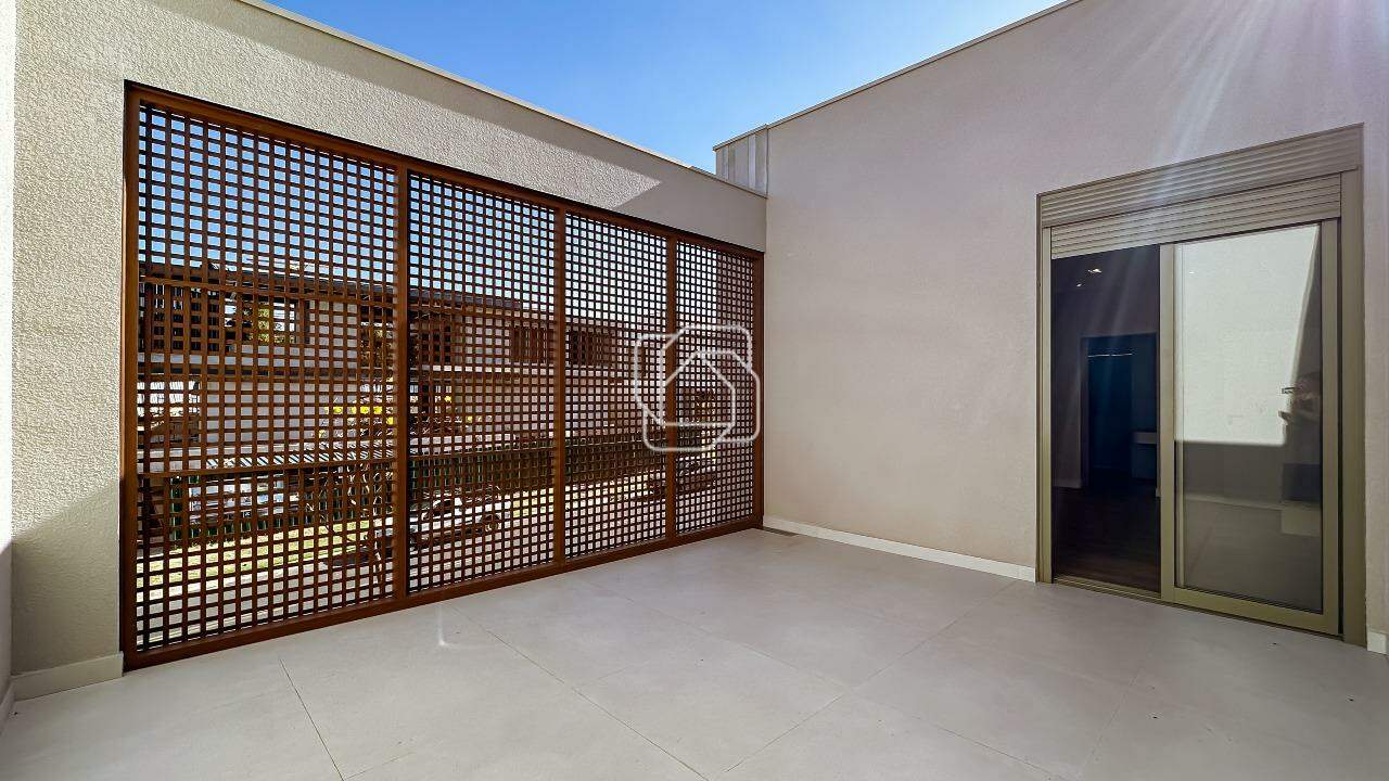 Casa de Condomínio à venda em Indaiatuba - SP - Parque Villa dos Pinheiros: Varanda