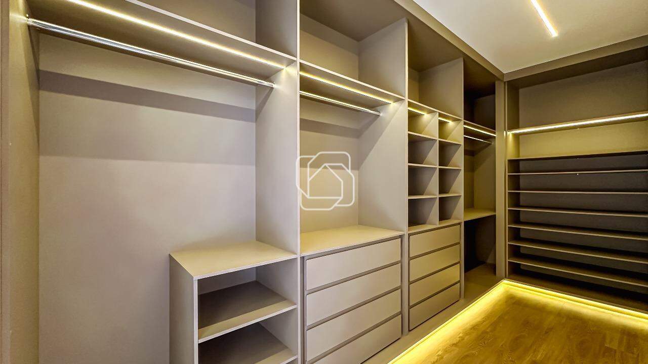 Casa de Condomínio à venda em Indaiatuba - SP - Parque Villa dos Pinheiros: Closet