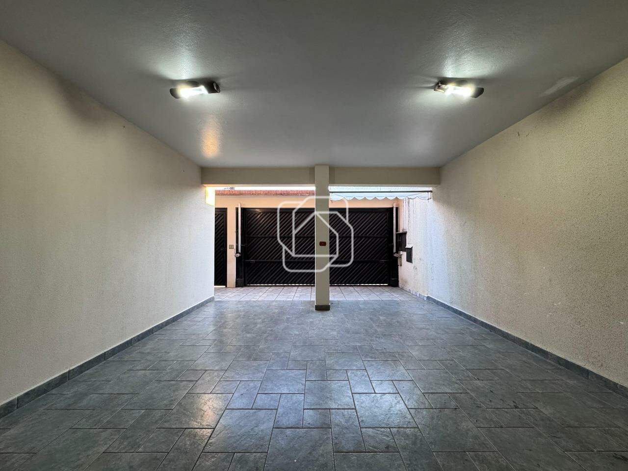 Casa para aluguel em Salto - SP - Vila Henrique: 