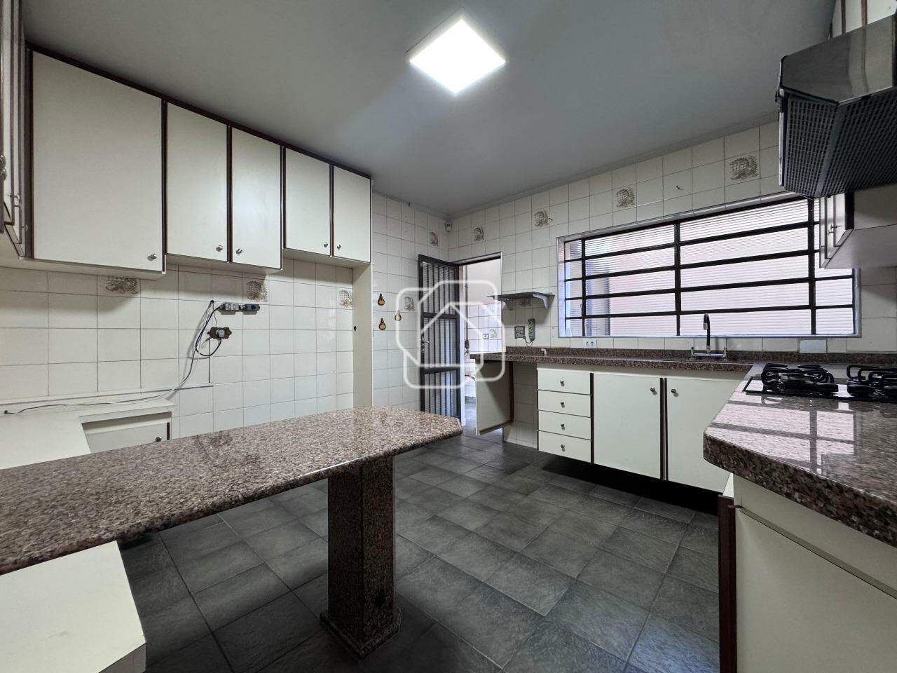 Casa para aluguel em Salto - SP - Vila Henrique: 