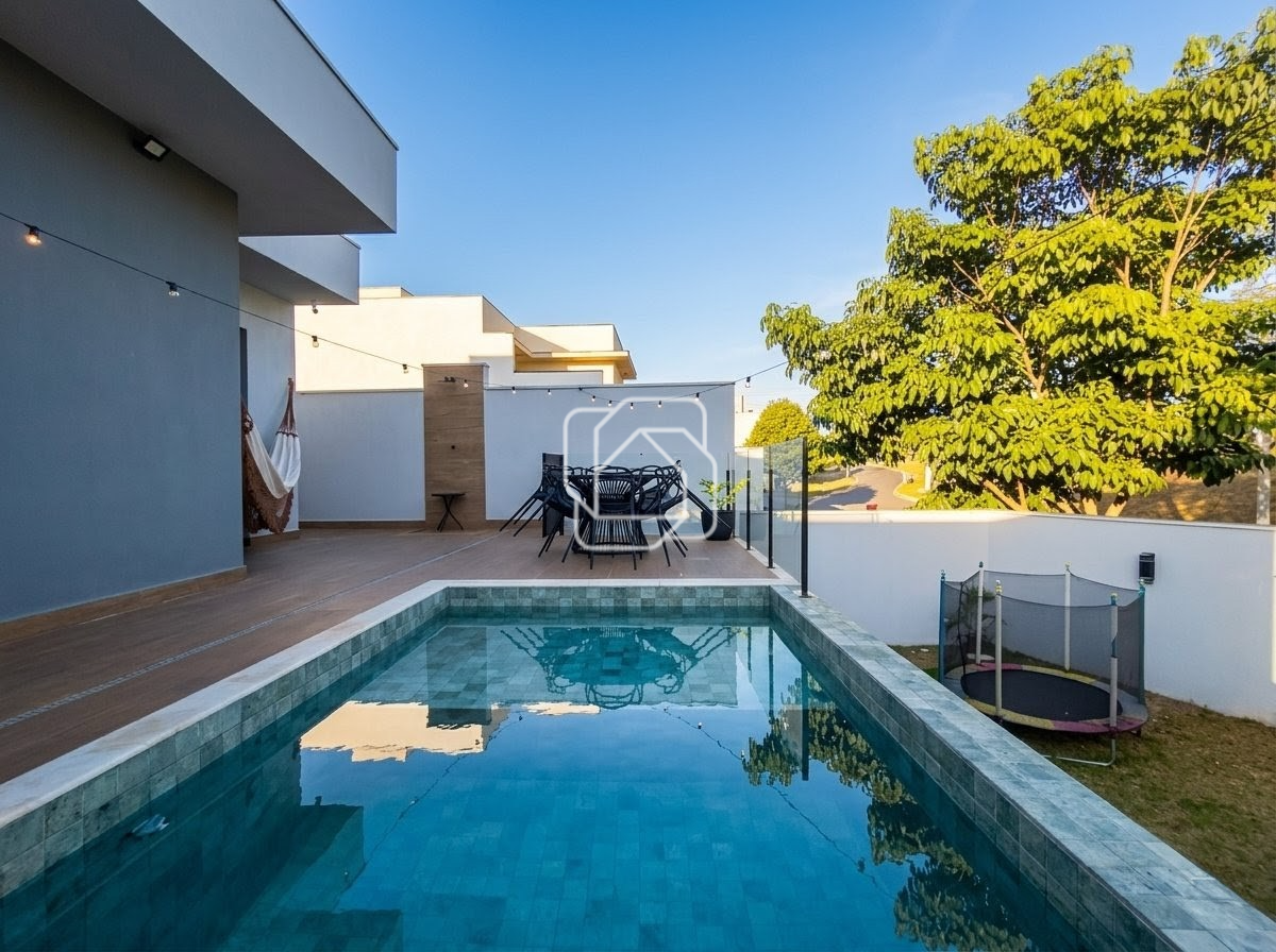 Casa de Condomínio à venda em Itu - SP - Condomínio Gardenville: Área da piscina