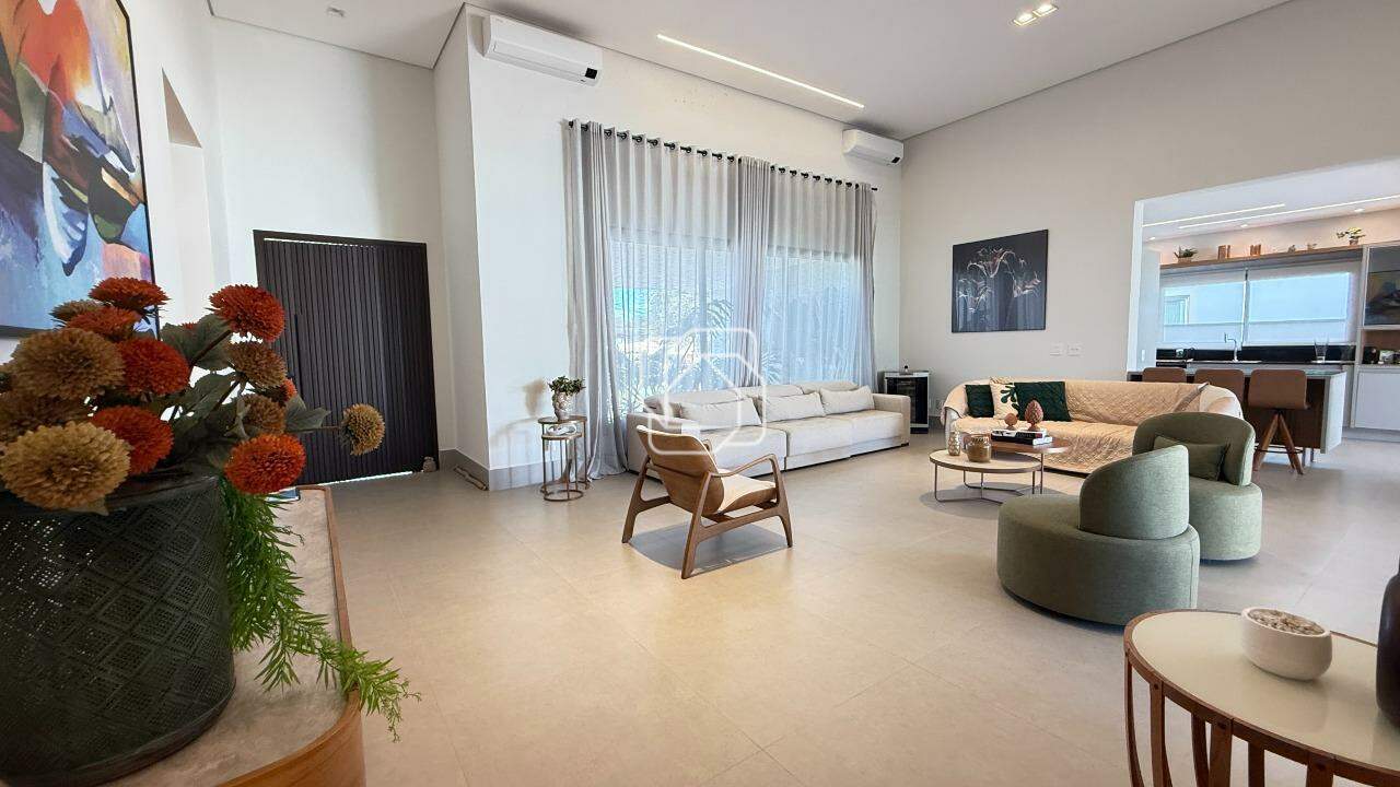 Casa de Condomínio à venda em Itu - SP - Condomínio Xapada Parque Ytu: Sala de estar