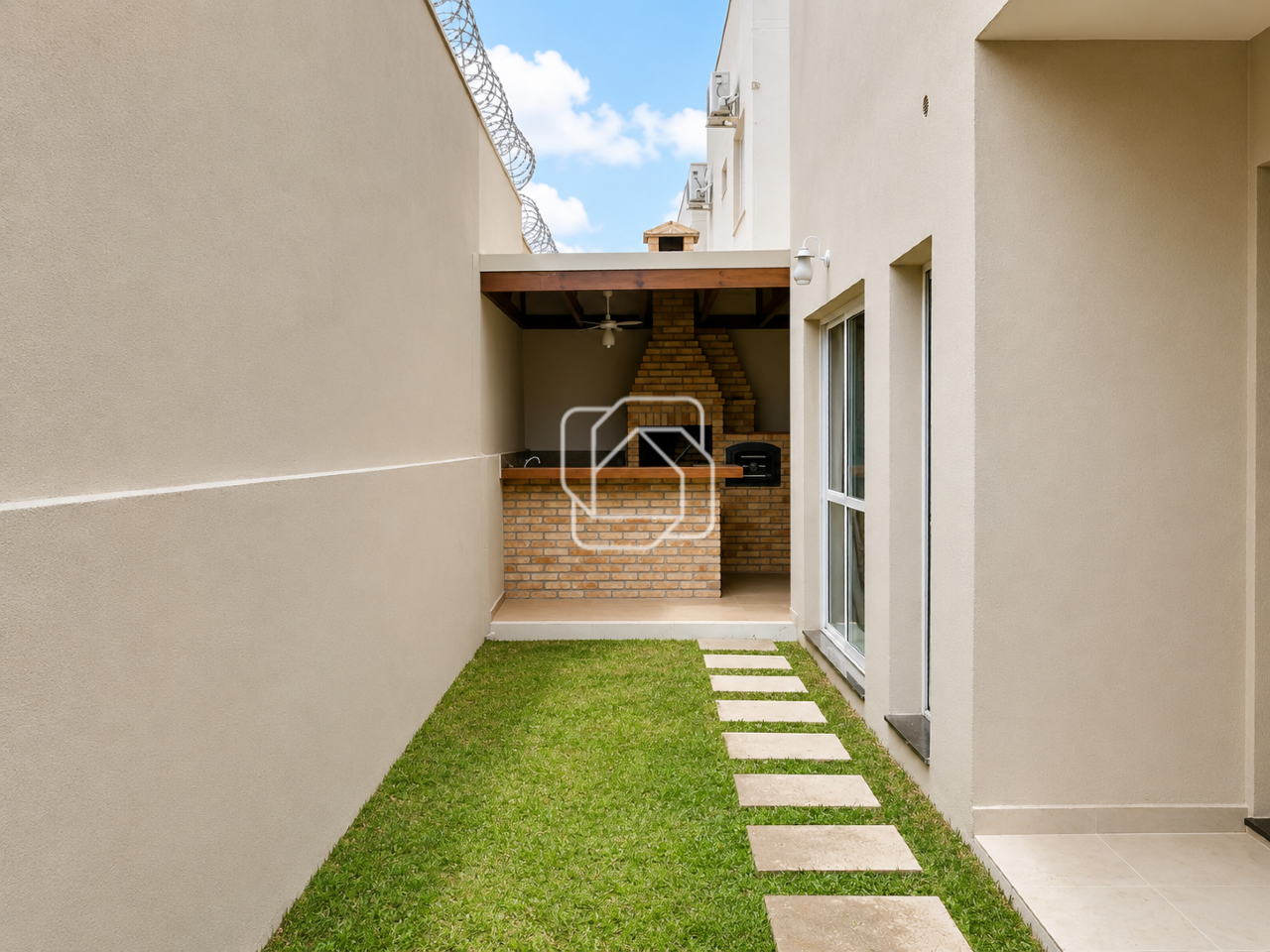 Casa de Condomínio para aluguel em Indaiatuba - SP - Maison Blanche: