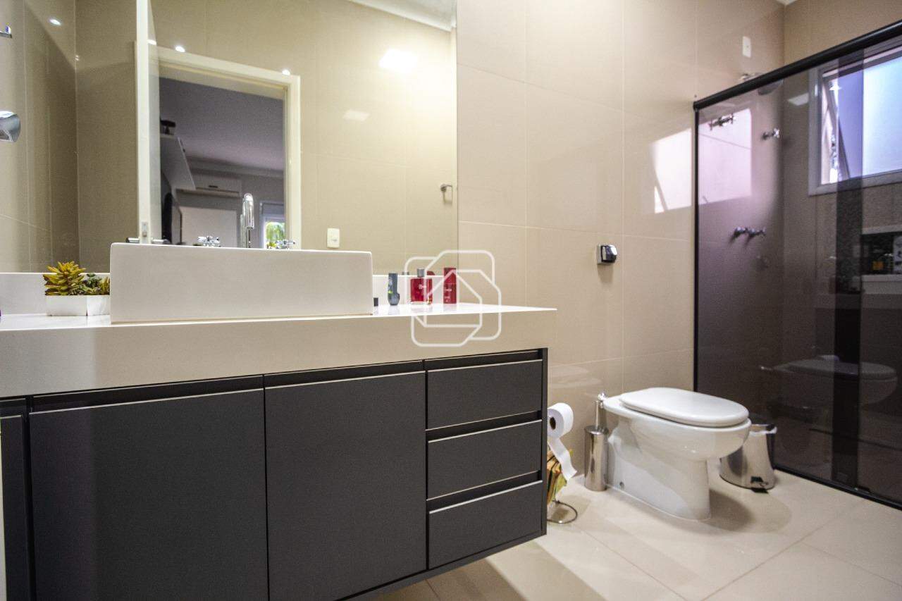 Casa de Condomínio para aluguel em Indaiatuba - SP - Jardim Residencial Santa Clara: Banheiro