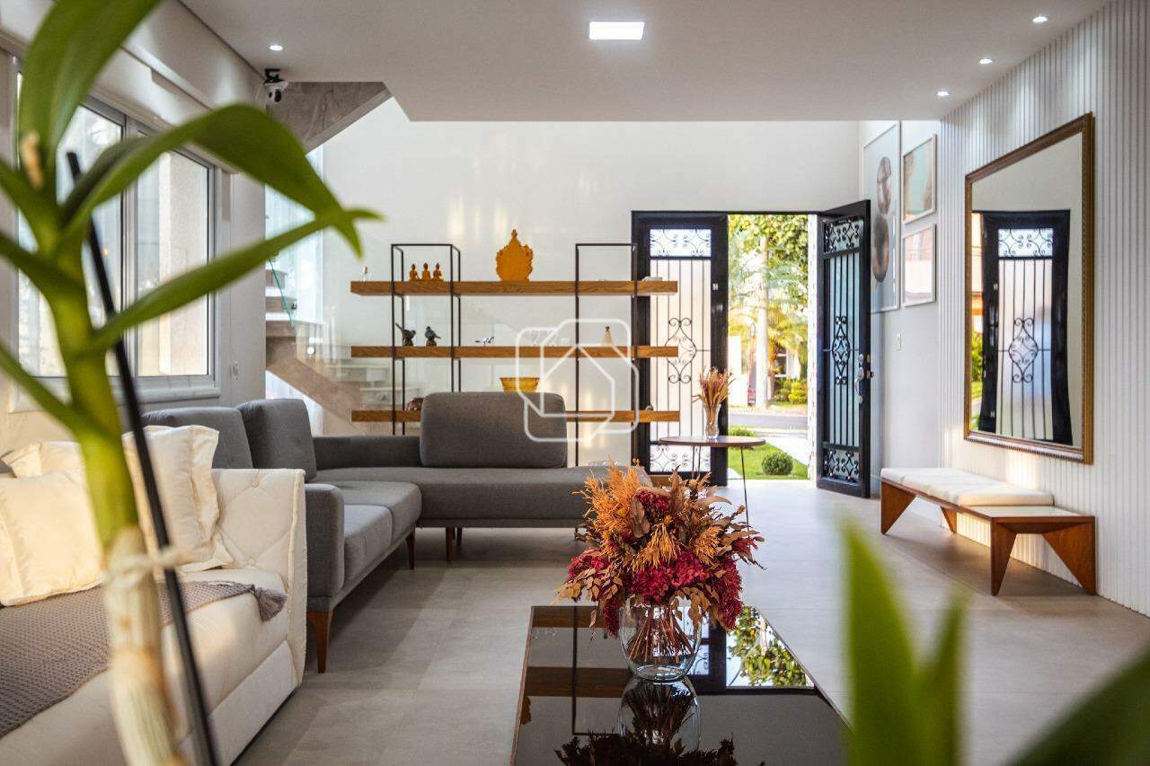 Casa de Condomínio para aluguel em Indaiatuba - SP - Jardim Residencial Santa Clara: Sala de estar