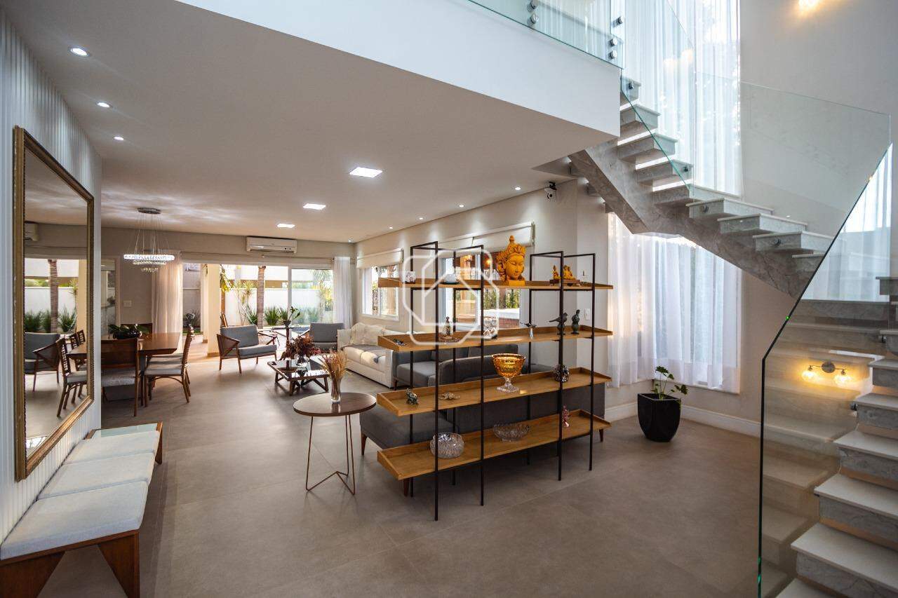 Casa de Condomínio para aluguel em Indaiatuba - SP - Jardim Residencial Santa Clara: Sala de estar