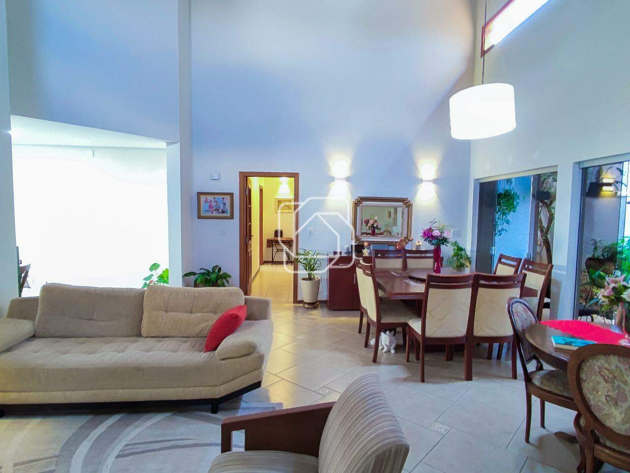 Casa de Condomínio para aluguel em Indaiatuba - SP - Jardim Residencial Santa Clara: Ambientes integrados