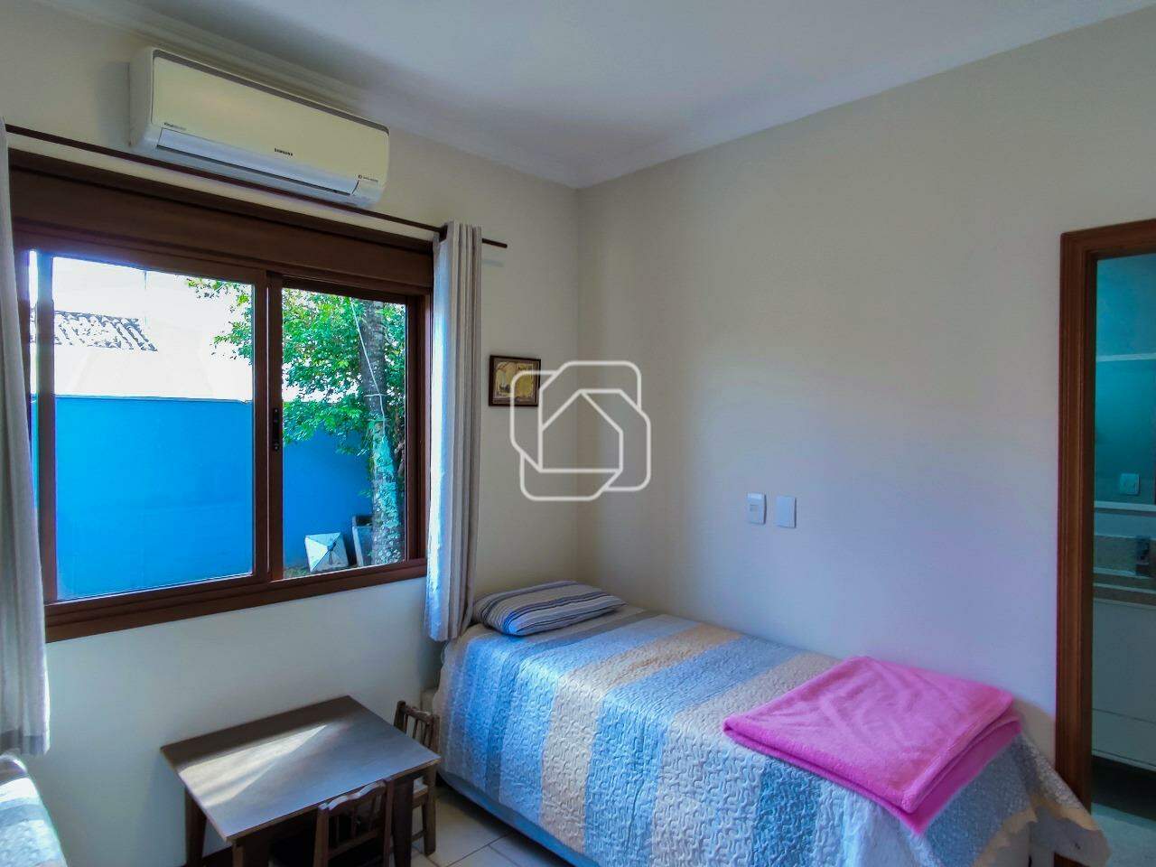 Casa de Condomínio para aluguel em Indaiatuba - SP - Jardim Residencial Santa Clara: Dormitório