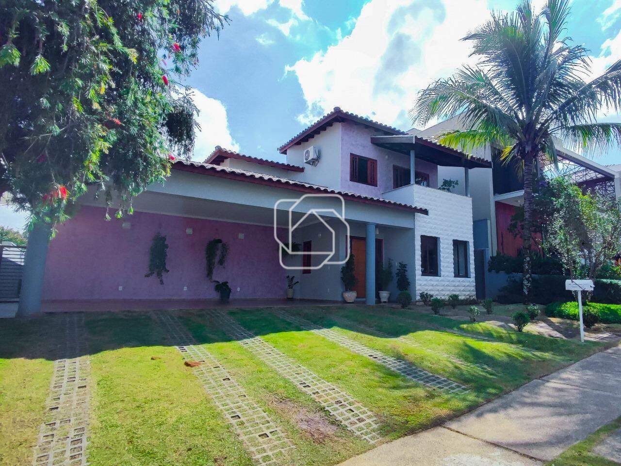 Casa de Condomínio para aluguel em Indaiatuba - SP - Jardim Residencial Santa Clara: Fachada