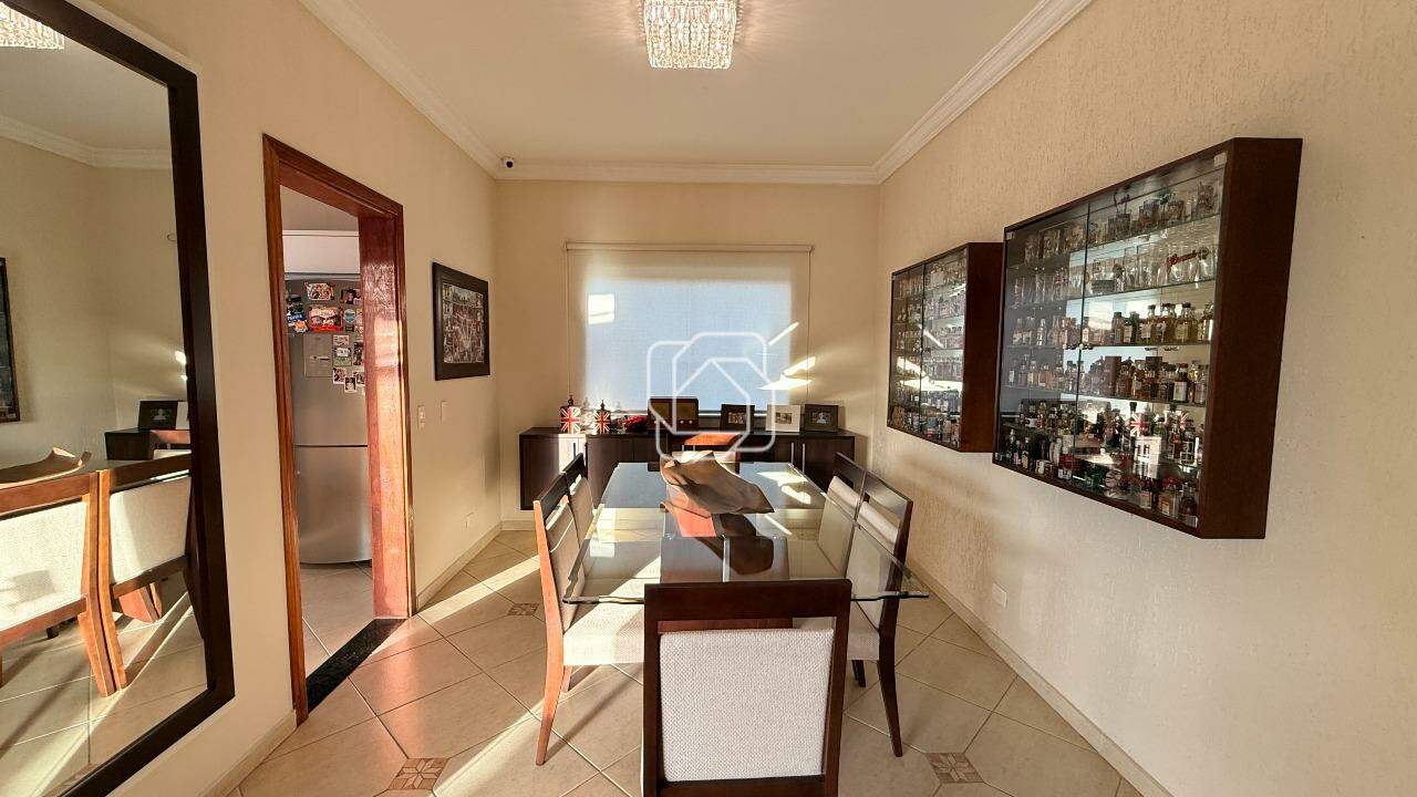 Casa de Condomínio à venda em Itu - SP - Parque Village Castelo: