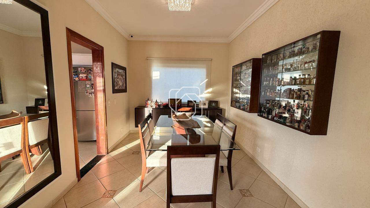 Casa de Condomínio à venda em Itu - SP - Parque Village Castelo: