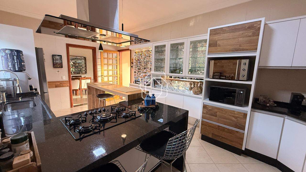 Casa de Condomínio à venda em Itu - SP - Parque Village Castelo: