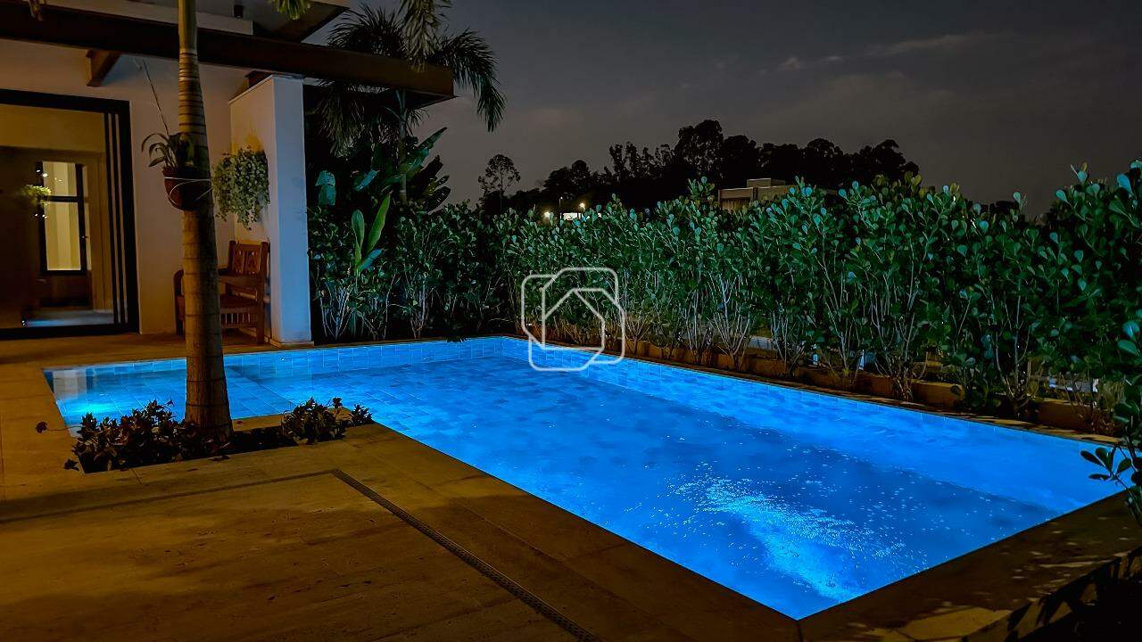Casa de Condomínio à venda em Indaiatuba - SP - Parque Villa dos Pinheiros: Área da piscina