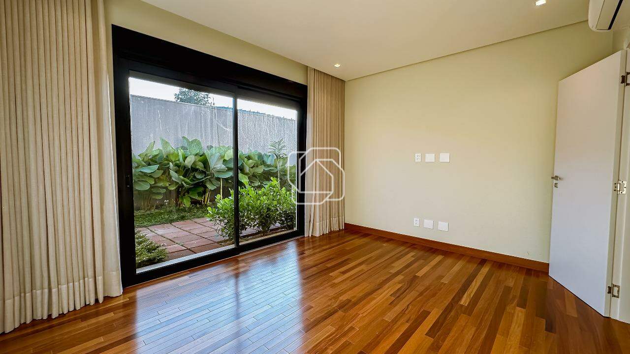 Casa de Condomínio à venda em Indaiatuba - SP - Parque Villa dos Pinheiros: Dormitório