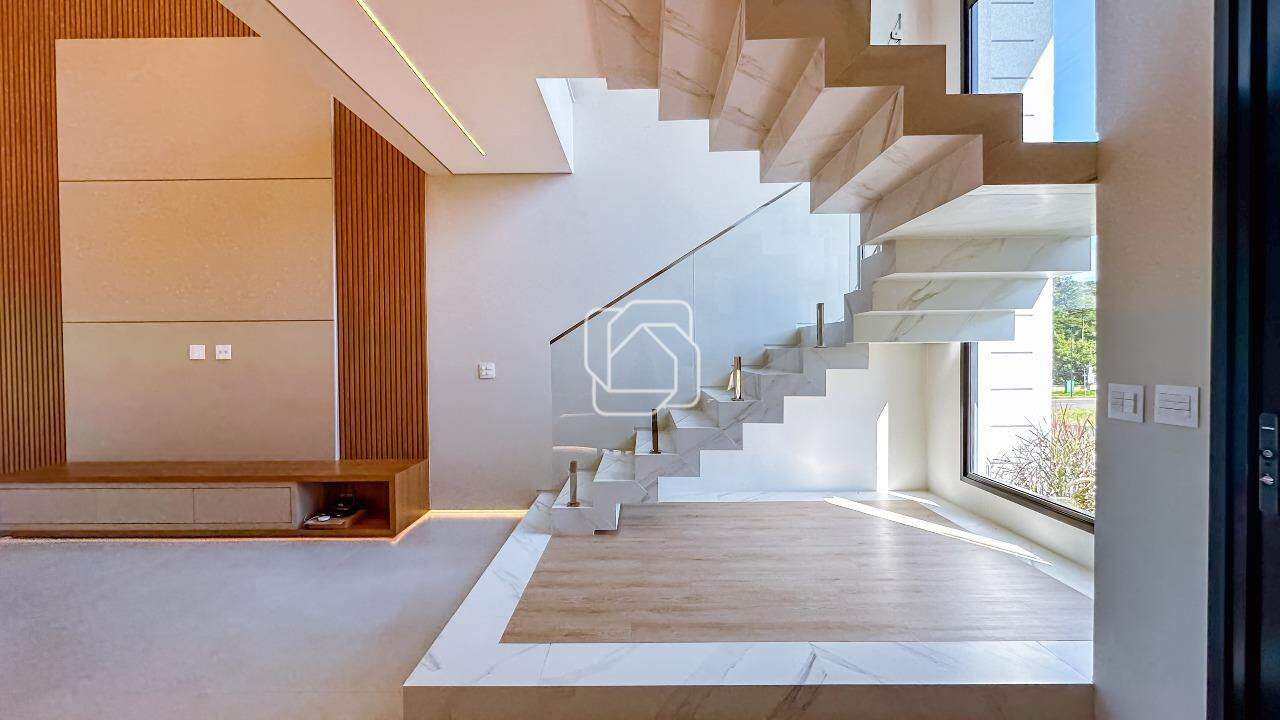 Casa de Condomínio à venda em Indaiatuba - SP - Jardim Villa Sapezal: Sala de estar
