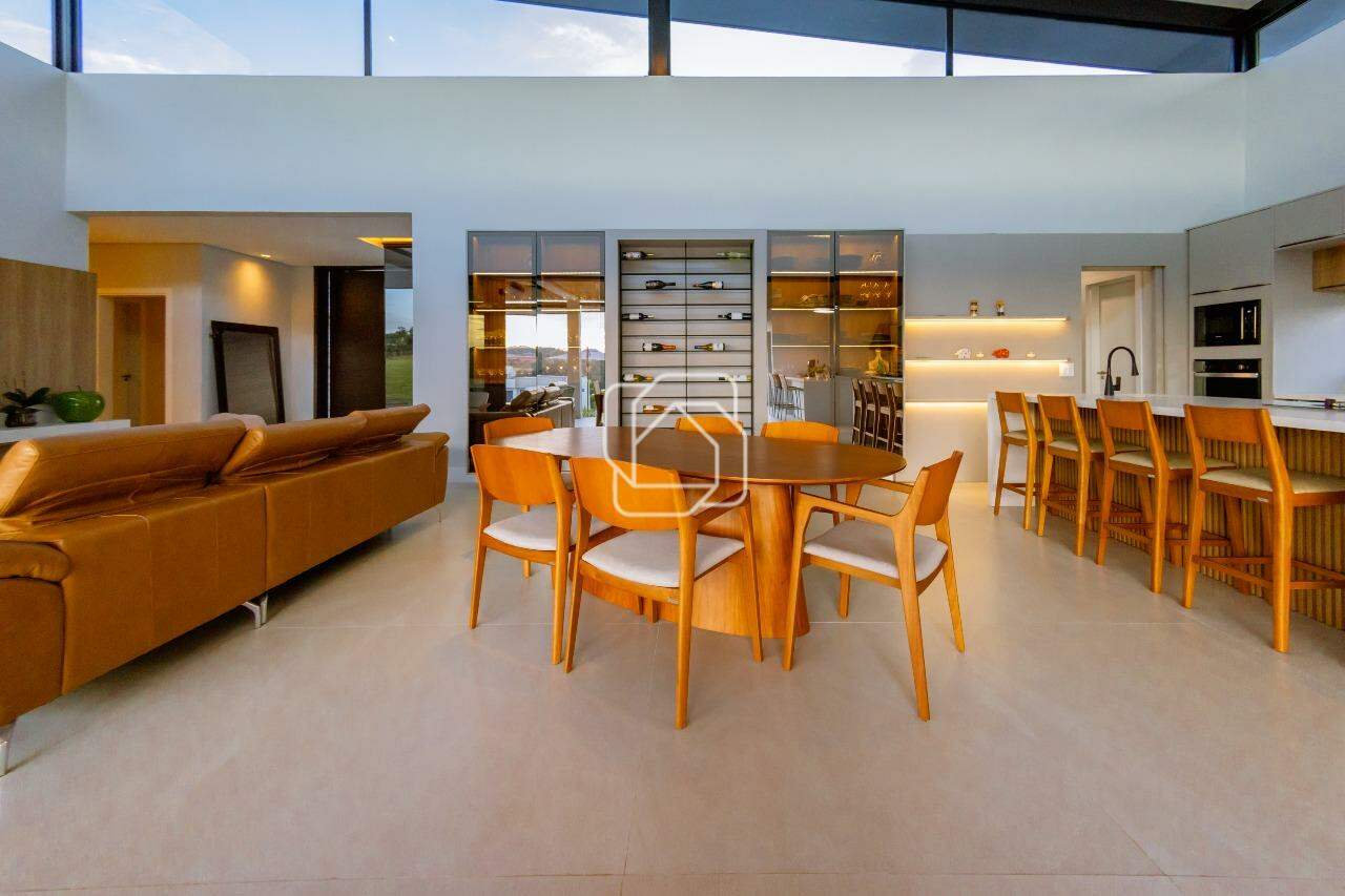 Casa de Condomínio à venda em Indaiatuba - SP - Jardins do Golfe Residencial Indaiatuba: Sala de jantar