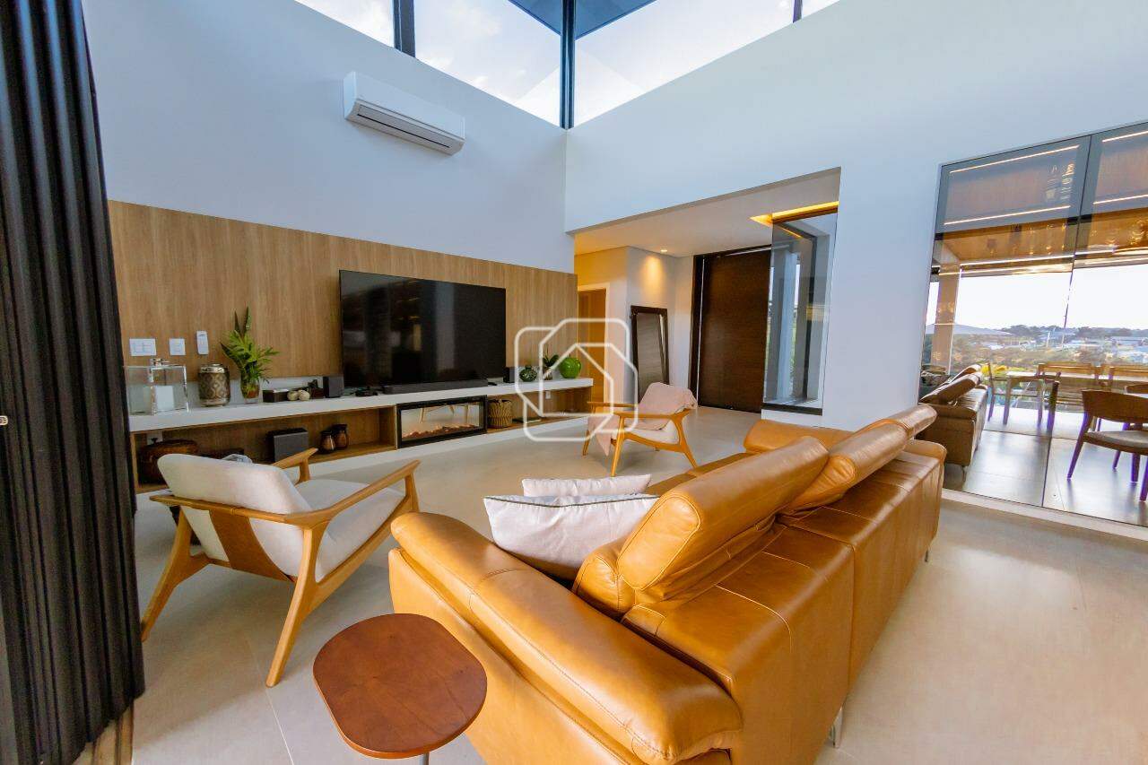 Casa de Condomínio à venda em Indaiatuba - SP - Jardins do Golfe Residencial Indaiatuba: Sala de estar