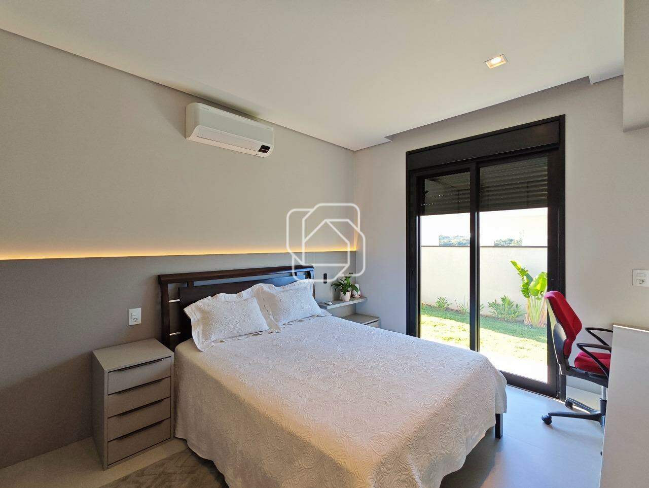 Casa de Condomínio à venda em Indaiatuba - SP - Jardins do Golfe Residencial Indaiatuba: Dormitório