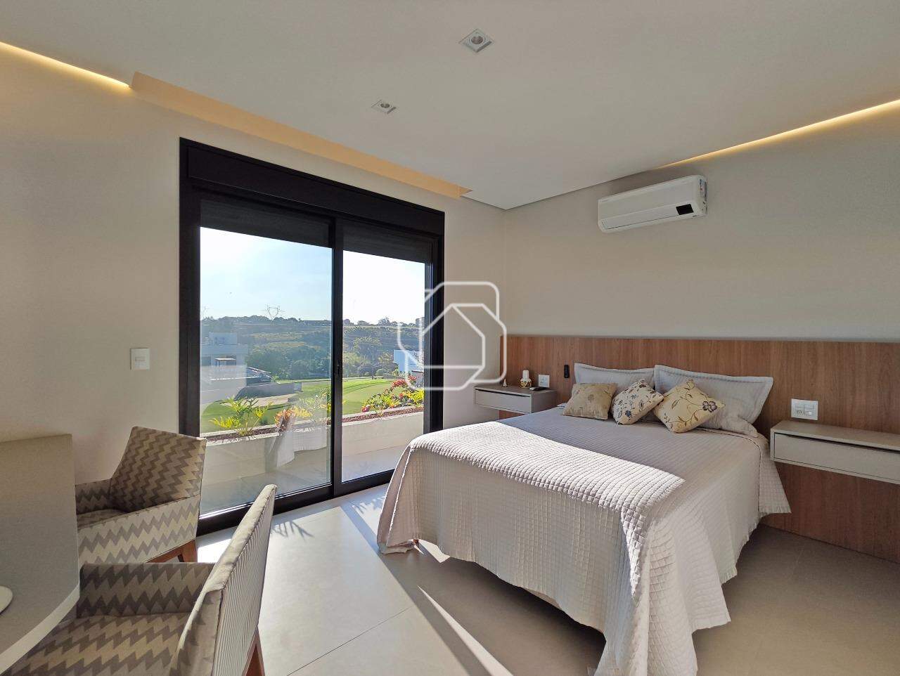 Casa de Condomínio à venda em Indaiatuba - SP - Jardins do Golfe Residencial Indaiatuba: Dormitório