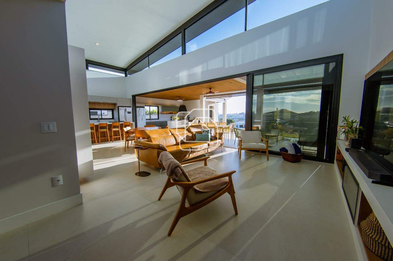 Casa de Condomínio à venda em Indaiatuba - SP - Jardins do Golfe Residencial Indaiatuba: Sala de estar