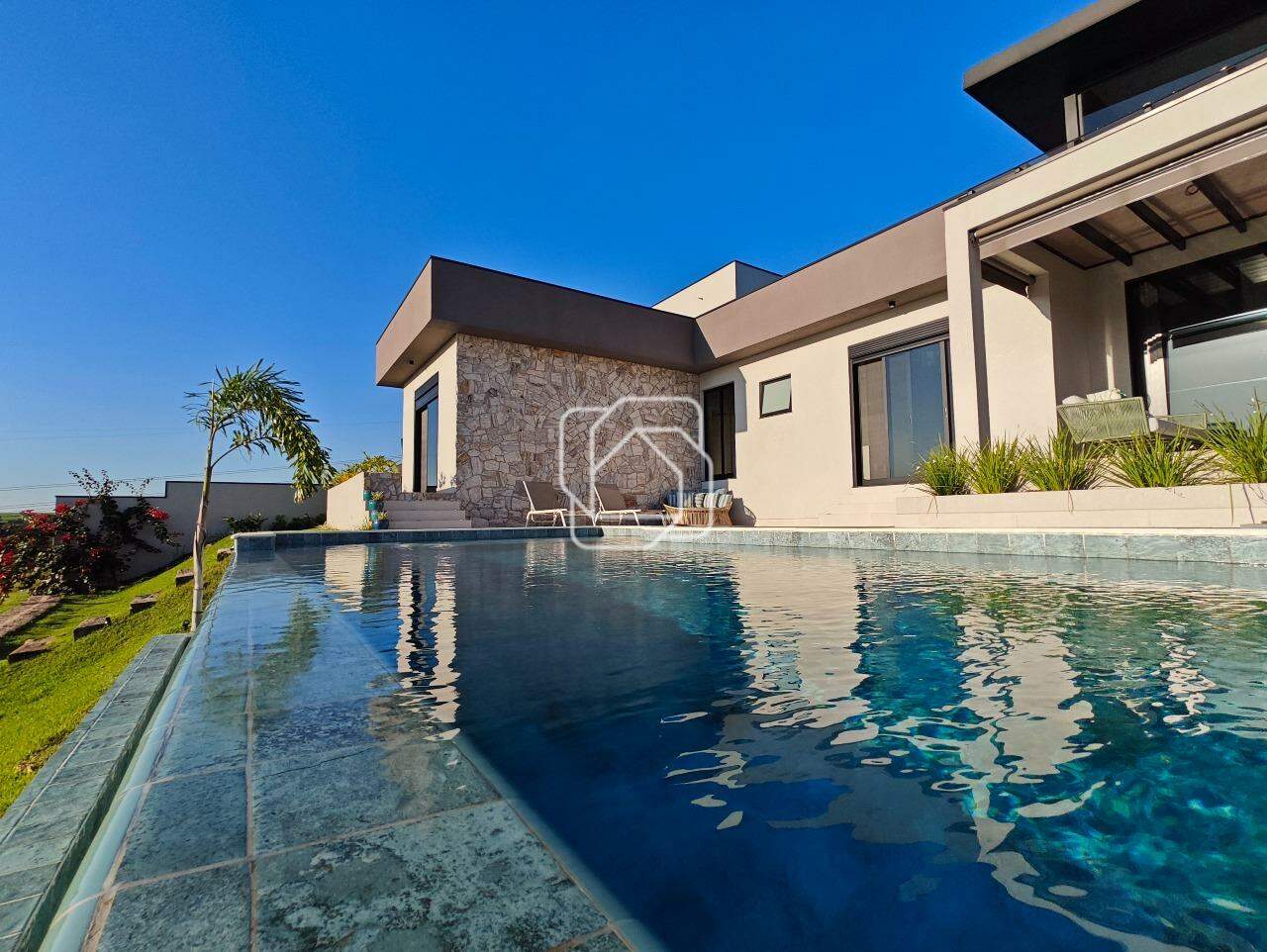 Casa de Condomínio à venda em Indaiatuba - SP - Jardins do Golfe Residencial Indaiatuba: Área da piscina
