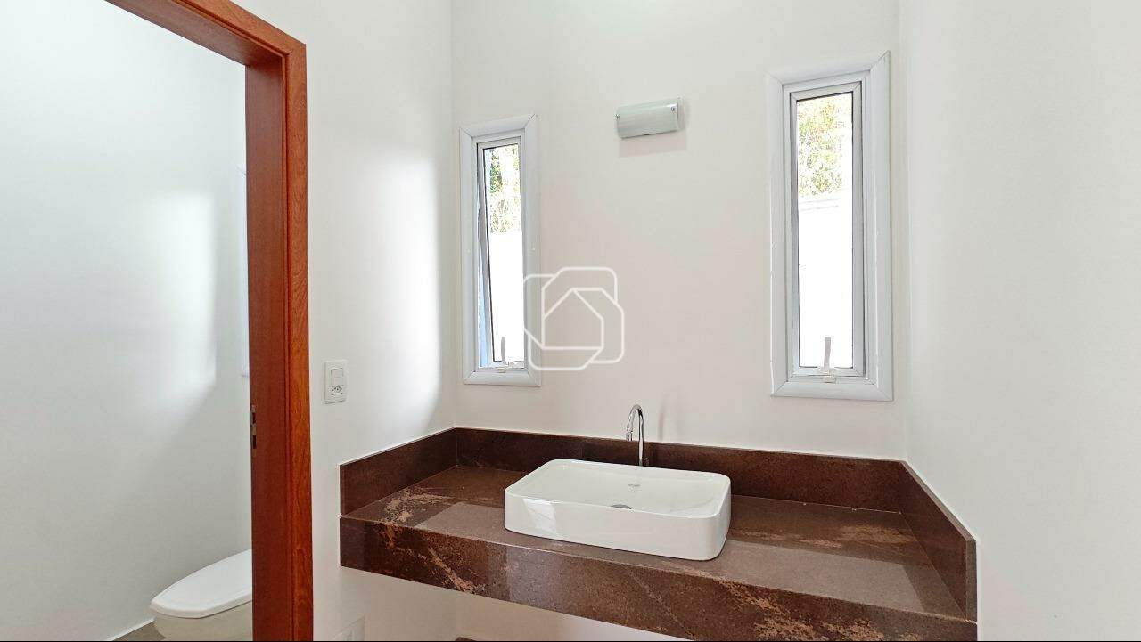 Casa de Condomínio para aluguel em Indaiatuba - SP - Jardim dos Lagos: Lavabo