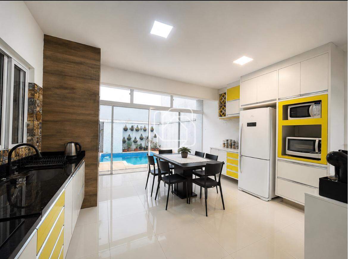 Casa de Condomínio à venda em Salto - SP - Village Moutonnée: Área da Piscina 