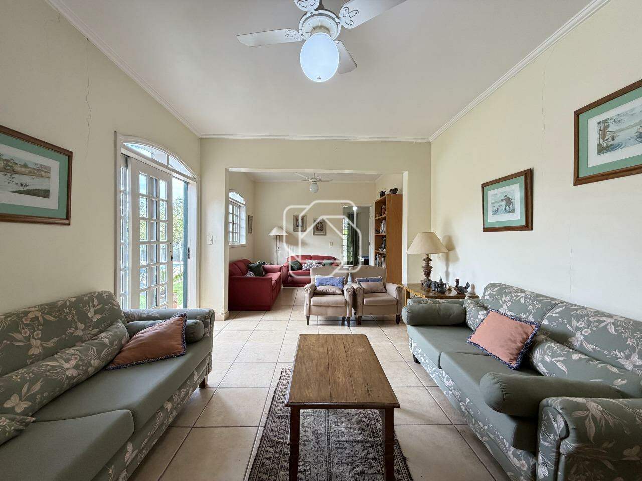 Casa de Condomínio à venda em Indaiatuba - SP - Colinas do Mosteiro de Itaici: Sala de TV