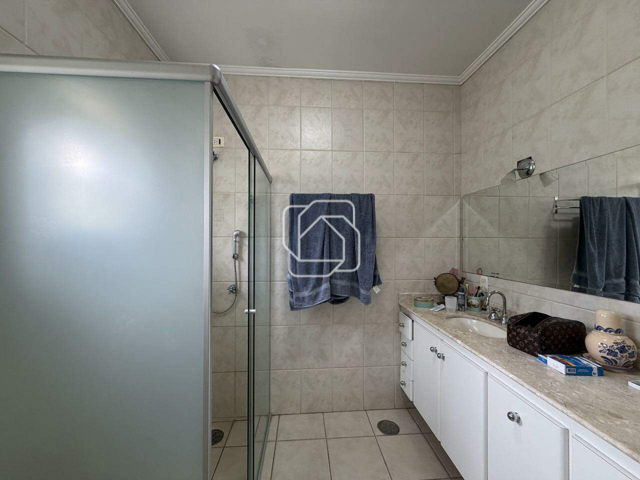 Casa de Condomínio à venda em Indaiatuba - SP - Colinas do Mosteiro de Itaici: Banheiro