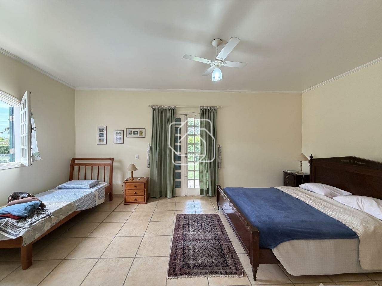 Casa de Condomínio à venda em Indaiatuba - SP - Colinas do Mosteiro de Itaici: Dormitório