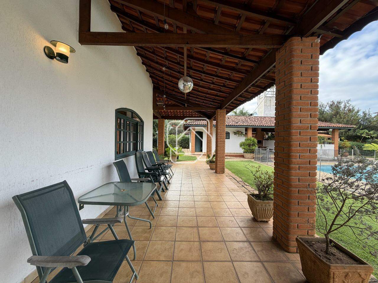 Casa de Condomínio à venda em Indaiatuba - SP - Colinas do Mosteiro de Itaici: Varanda