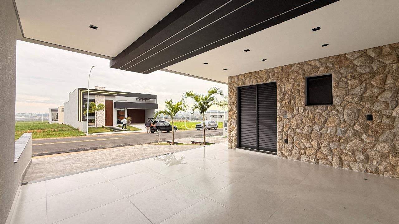 Casa de Condomínio à venda em Indaiatuba - SP - Jardim Residencial Dona Maria Cândida: Garagem