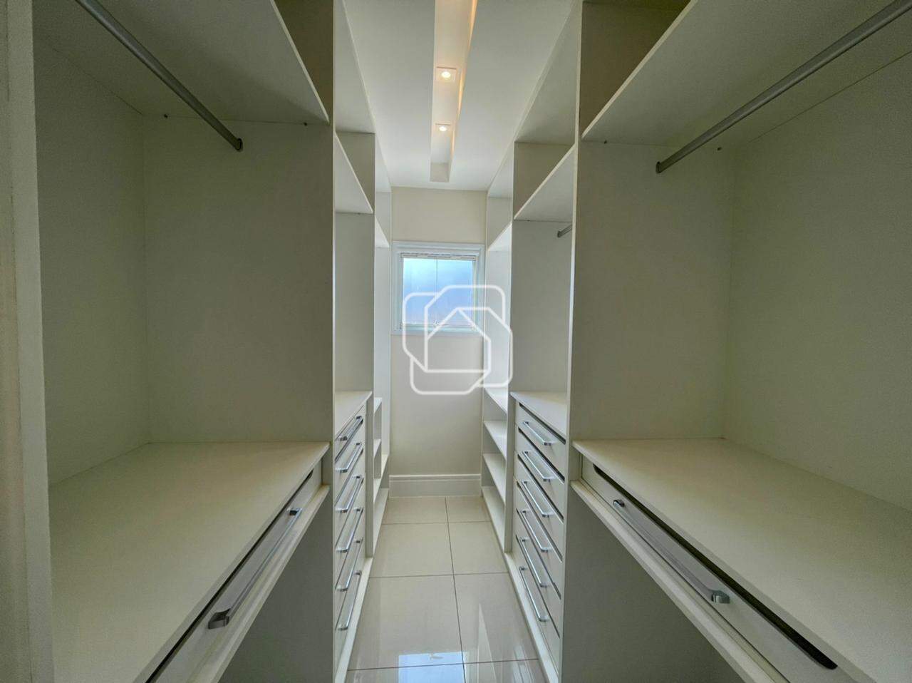 Casa de Condomínio à venda em Indaiatuba - SP - Jardim Vila Paradiso: Closet