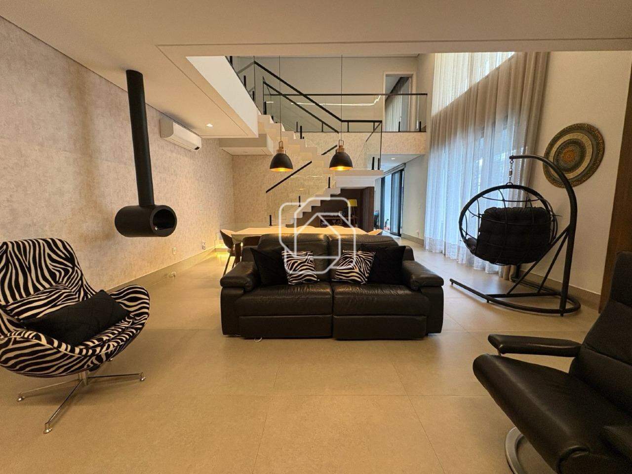 Casa de Condomínio para aluguel em Indaiatuba - SP - Residencial Duas Marias: Sala de estar