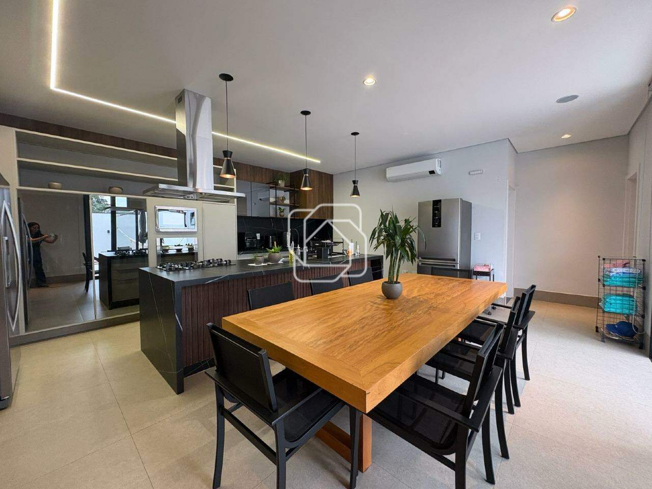 Casa de Condomínio para aluguel em Indaiatuba - SP - Residencial Duas Marias: Cozinha e Gourmet Integrada
