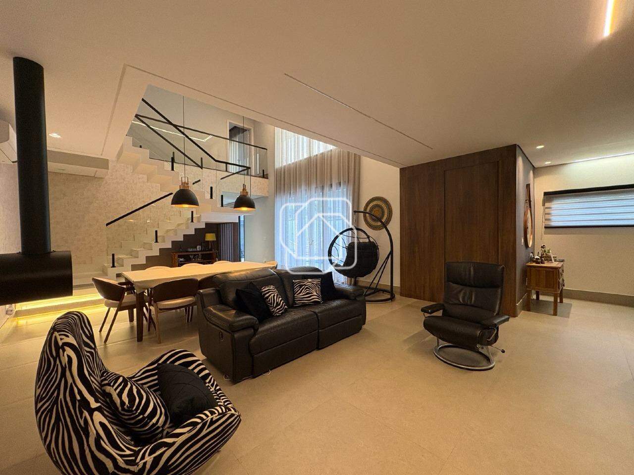 Casa de Condomínio para aluguel em Indaiatuba - SP - Residencial Duas Marias: Sala de estar