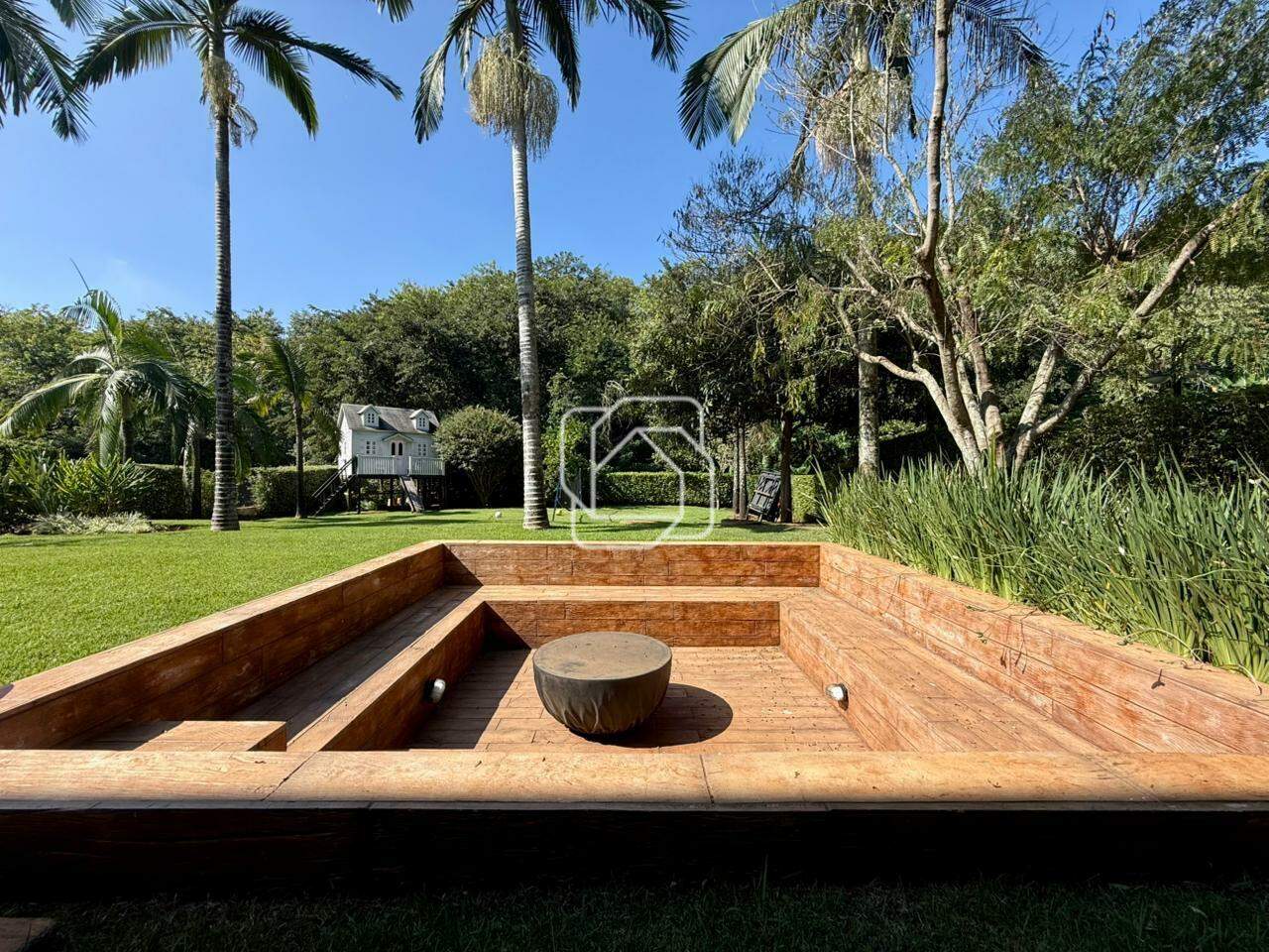 Casa de Condomínio à venda em Porto Feliz - SP - Fazenda Alvorada: Praça de fogo