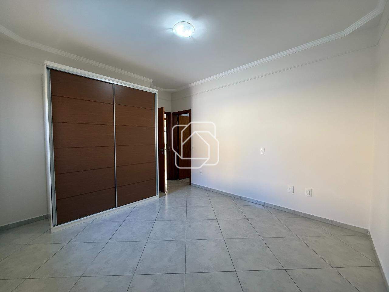 Casa de Condomínio à venda em Indaiatuba - SP - Jardim Villa Romana: Dormitório