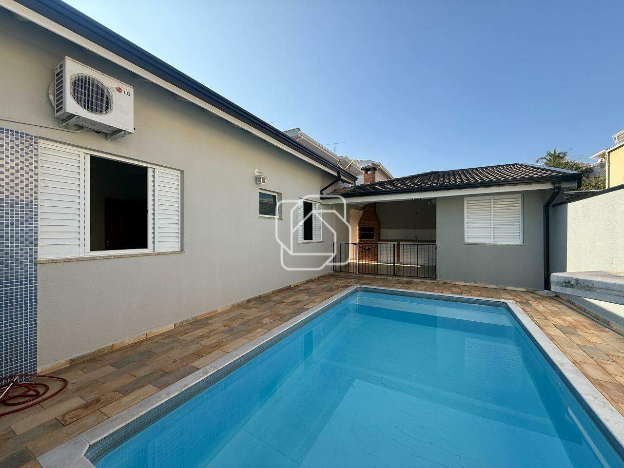 Casa de Condomínio à venda em Indaiatuba - SP - Jardim Villa Romana: Área da piscina