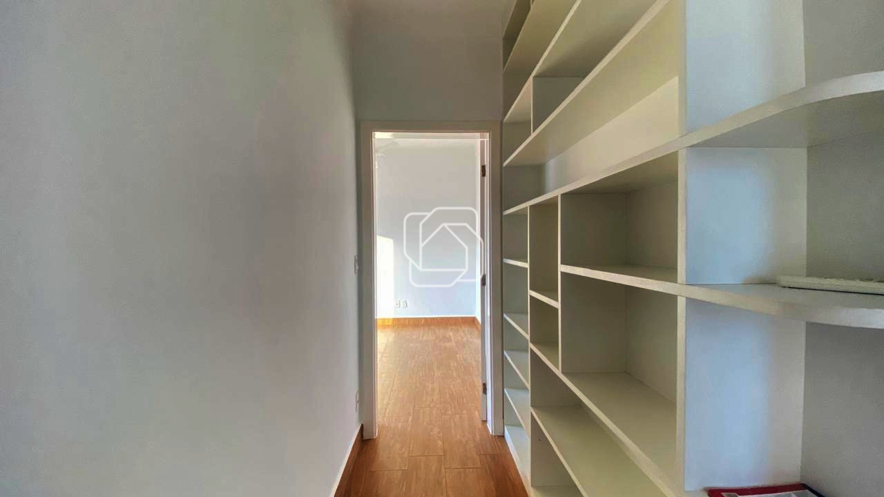 Casa de Condomínio para aluguel em Indaiatuba - SP - Jardim dos Lagos: ARMARIO SUITE